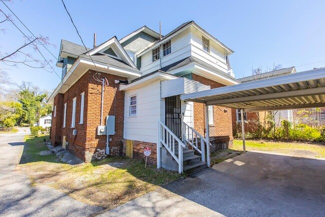 Building Photo - 2674 Napier Ave