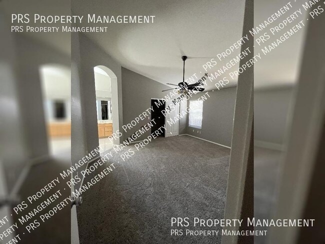 Building Photo - 1453 E Sierra Madre Ave
