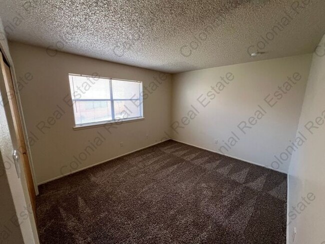 Building Photo - 2 Bedroom 2 Bathroom & 1 Car Garage