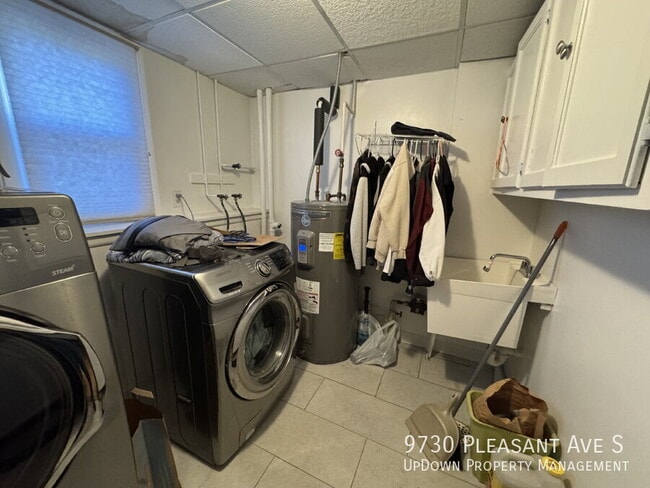 Building Photo - 9730 Pleasant Ave S