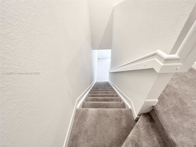 Building Photo - 3 br, 2.5 bath House - 23269 SW 111th Ave