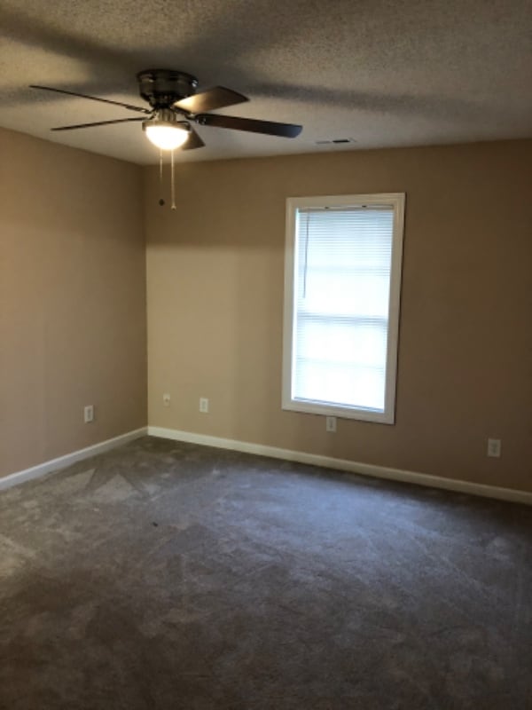 Building Photo - 141 Baileys Park Ln