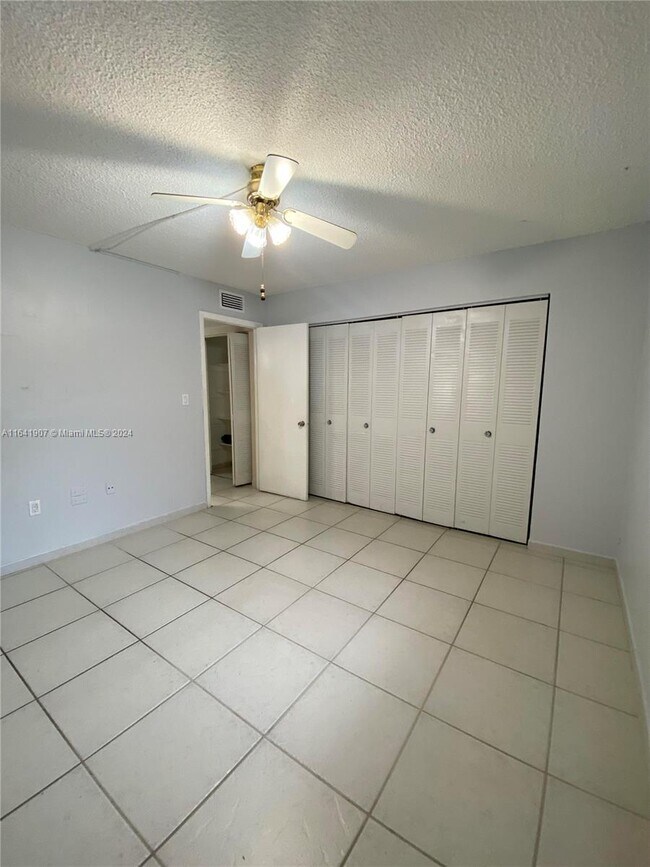 Building Photo - 11207 SW 88th St
