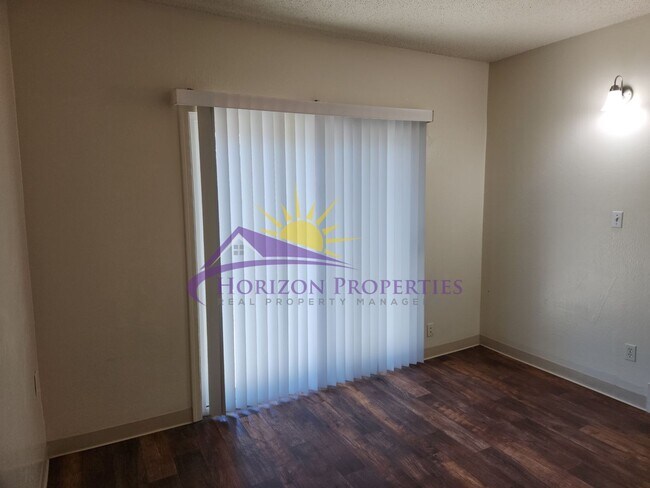 Building Photo - 1430-1432 Topaz Way