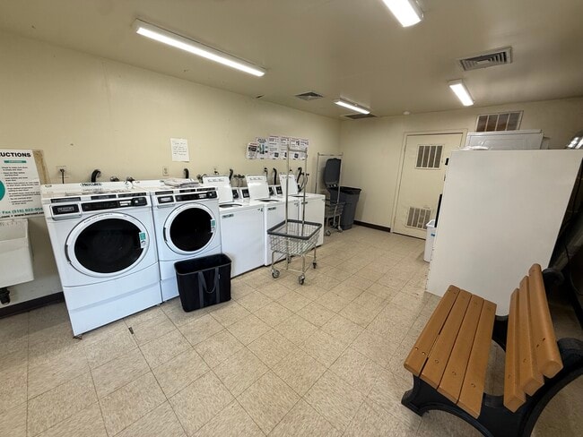 Building Photo - 570 Central Ave