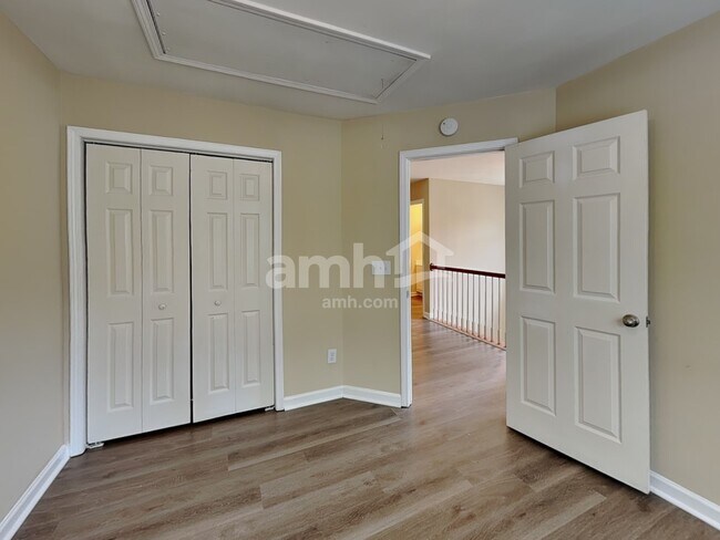 Building Photo - 8420 Astwell Ct