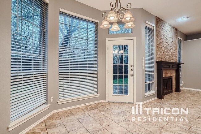 Building Photo - 6516 Ashwood Dr