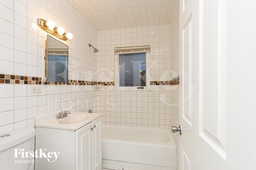 Building Photo - 2904 Woodworth Pl