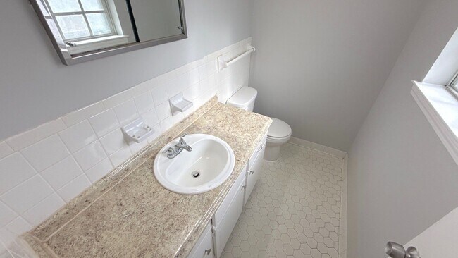 Building Photo - 6319 Merimac Dr