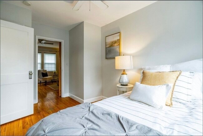 Building Photo - 82 Boylston St