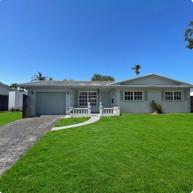 Building Photo - 3147 NW 68th Ct