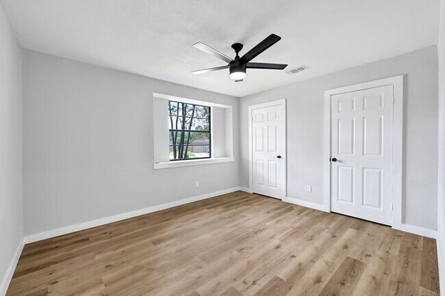 Building Photo - 5634 Cerritos Dr