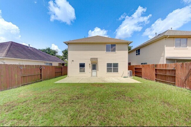 Building Photo - 15002 Sunset Bay Ct