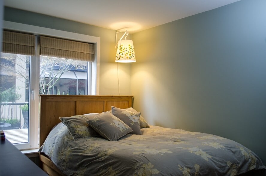 Building Photo - 2721 1st Ave