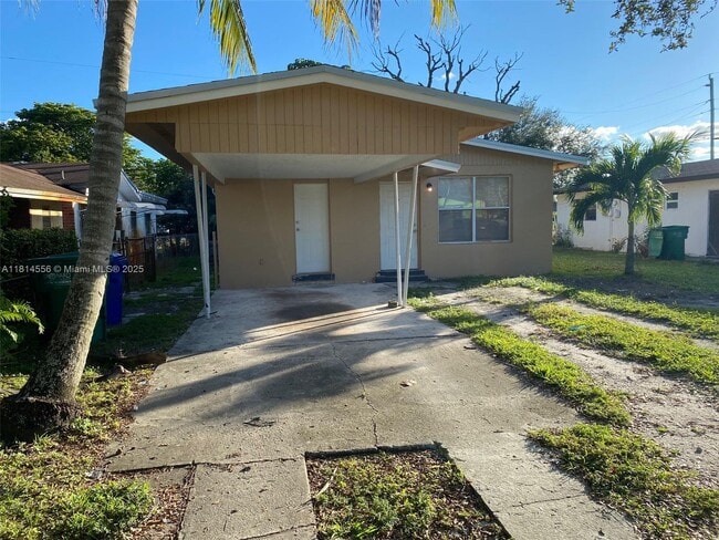 Primary Photo - 2880 NW 12th Ct