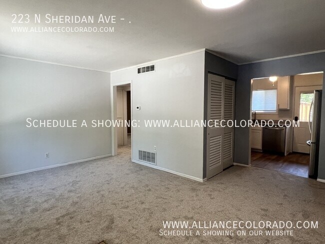 Building Photo - 223 N Sheridan Ave