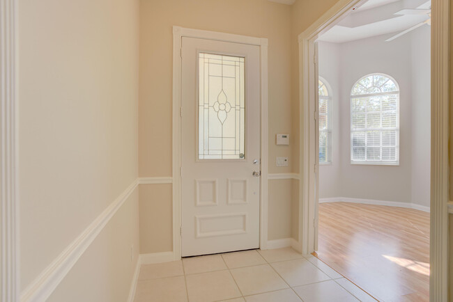 Building Photo - 256 San Remo Dr
