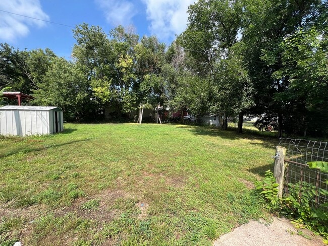 Building Photo - 413 N Iowa- 2 bedroom, 2 bathroom house