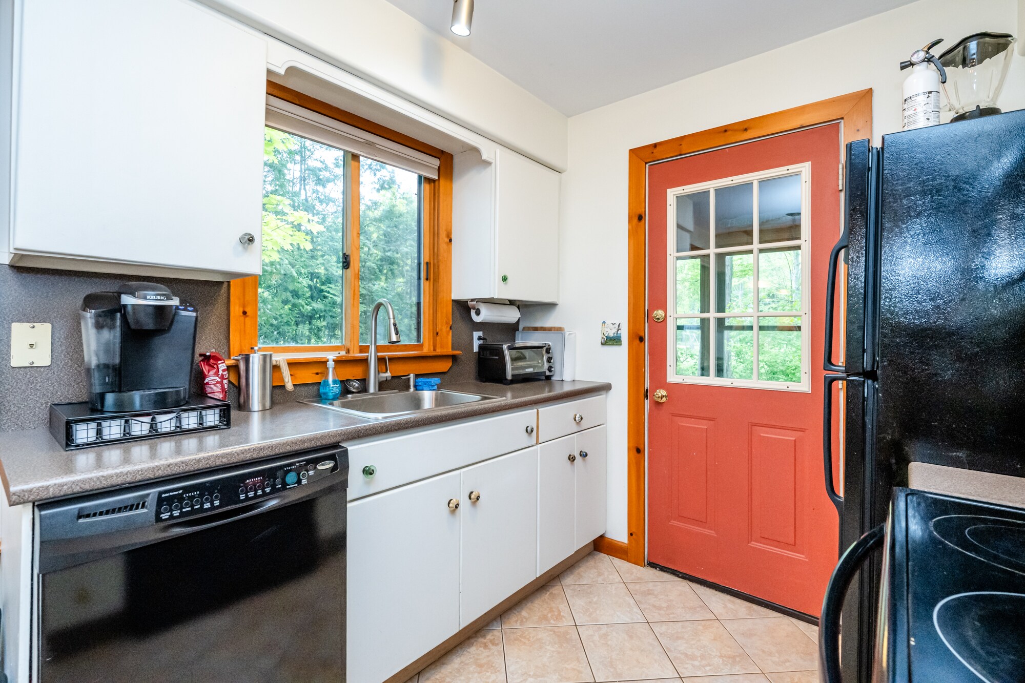 Building Photo - 7258 Beach Dr