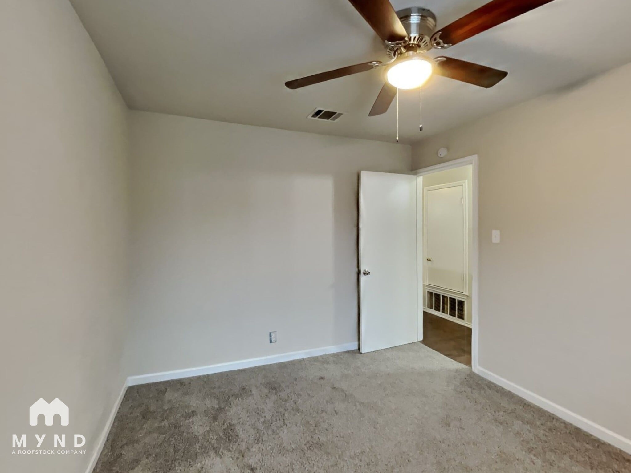 Building Photo - 6204 Duchess Dr