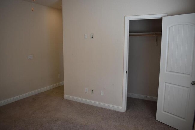 Building Photo - 3785 De Soto Way