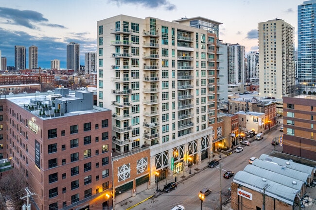 Building Photo - The Venetian