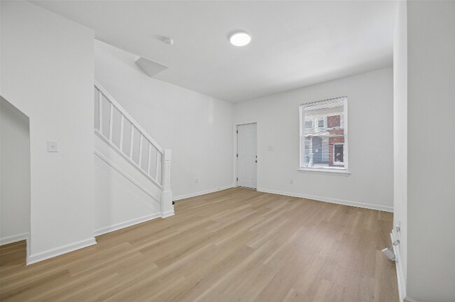 Building Photo - 6339 Reedland St
