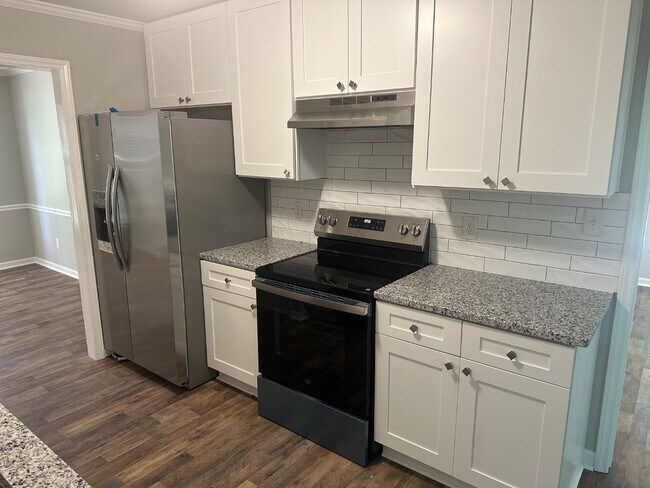Building Photo - 5529 Continental Way