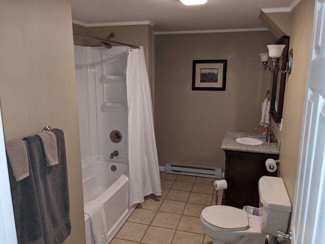 Building Photo - 361 Chestnut Knob Trl