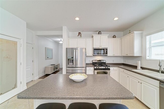 Building Photo - 4650 Woodbrook Dr