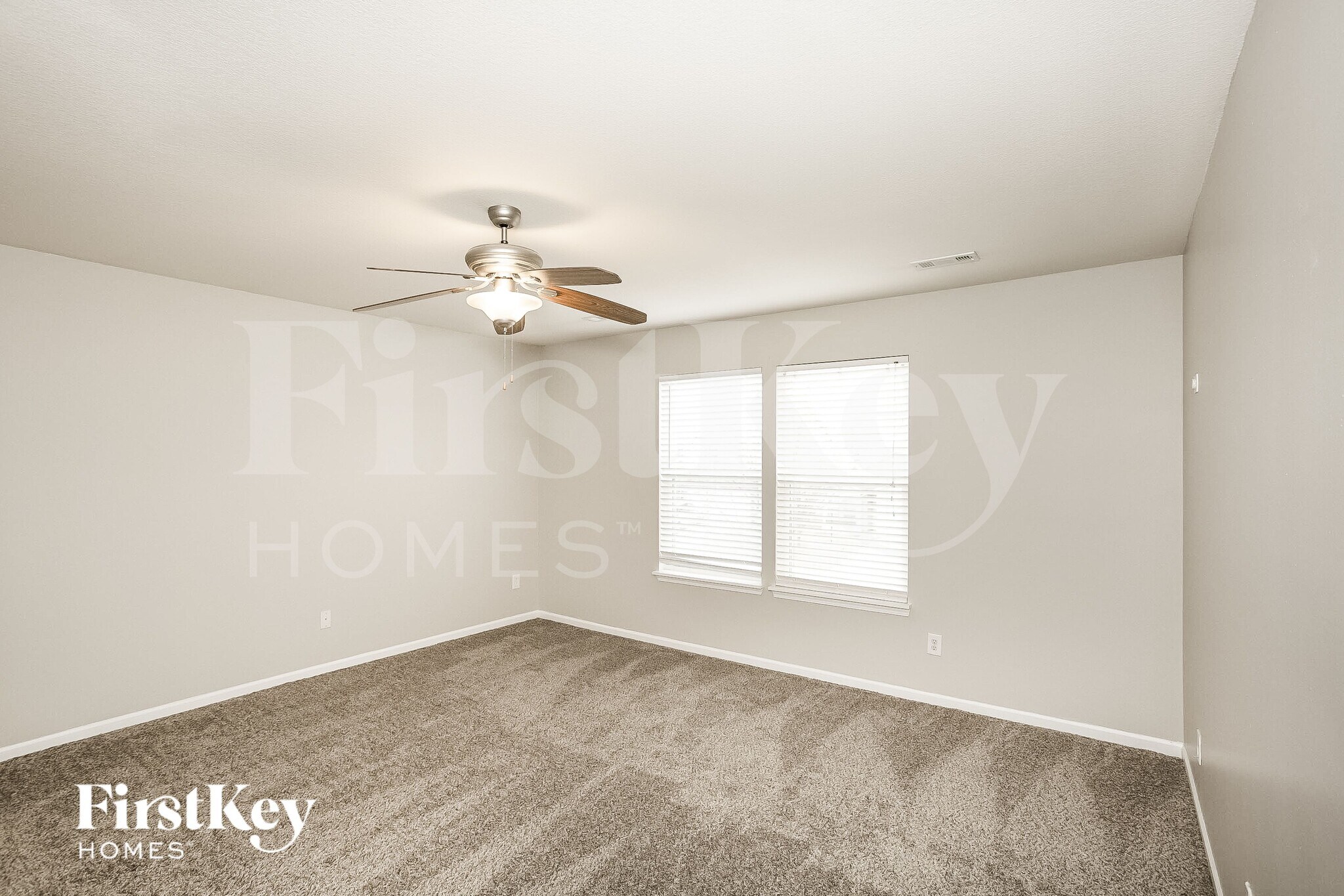 Building Photo - 15551 Dusty Trail