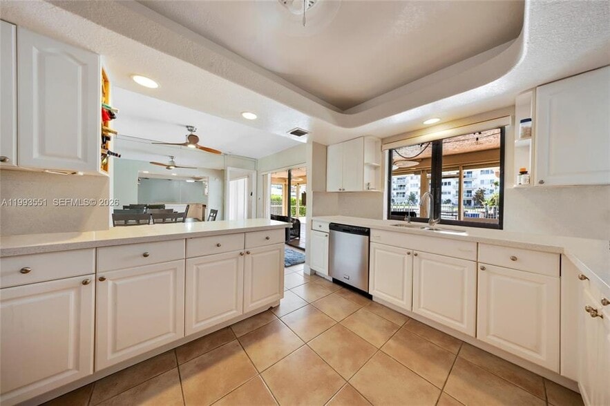 Building Photo - 2752 NE 3rd St