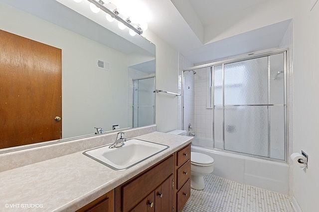 Bathroom 2 - 140 Arlington Ave