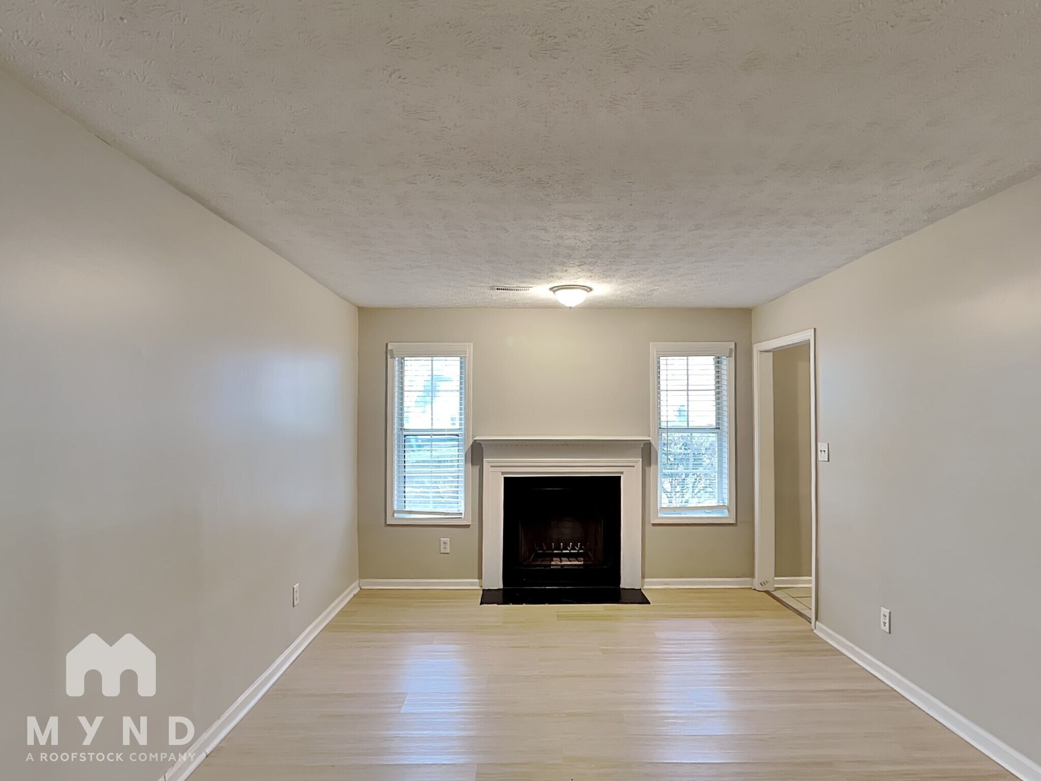 Building Photo - 5491 Orchard Ct