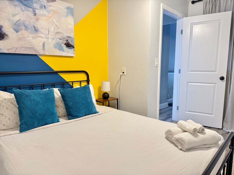 Building Photo - 215 Piedmont Ave NE