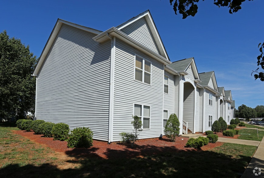 Hudson Woods Apartments 1930 Robinwood Rd Gastonia NC 28054