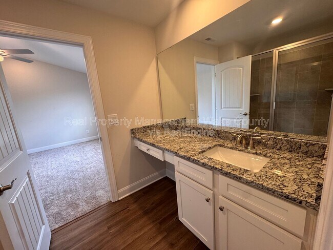 Building Photo - 5334 River Reach Dr