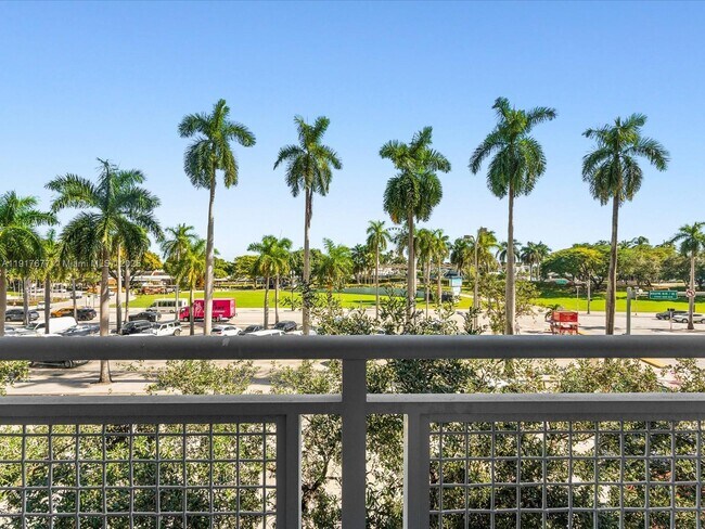 Building Photo - 253 NE 2nd St