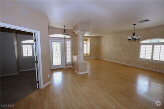 Building Photo - 2593 Mizzoni Cir