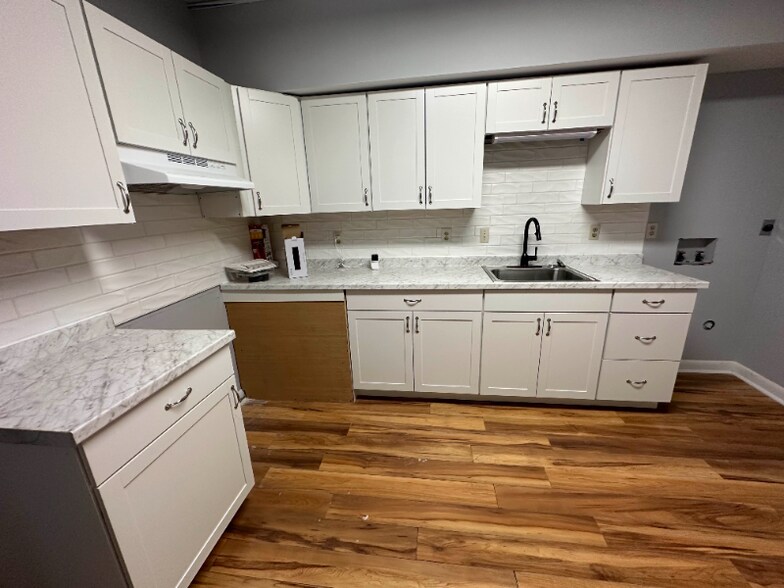 Building Photo - 19 Market St