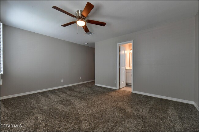 Building Photo - 917 Odle Pl