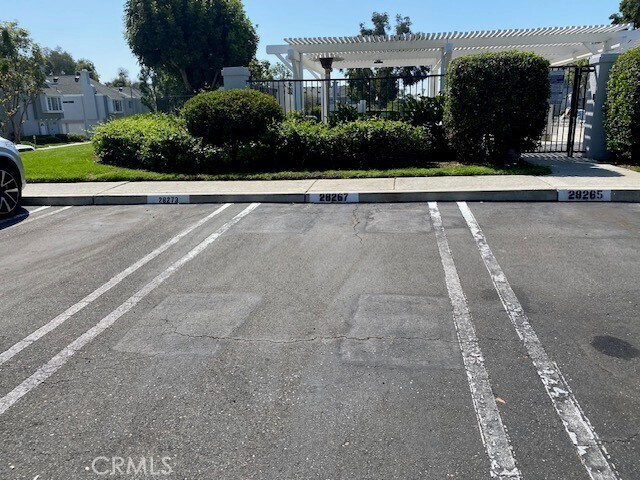 Building Photo - 28267 Paseo El Siena