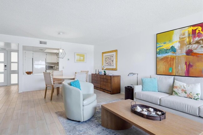 Building Photo - 2089 Gulf of Mexico Dr