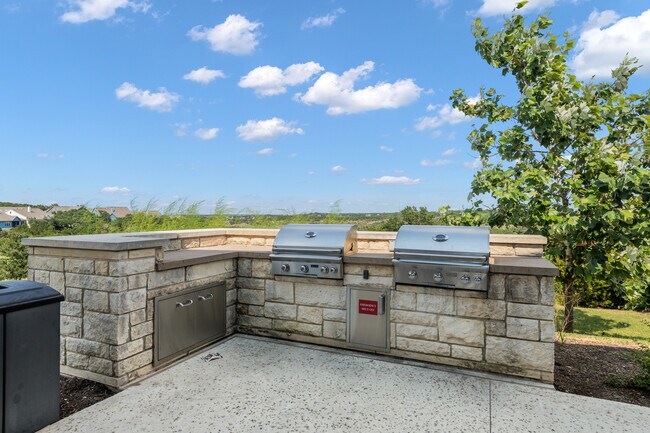 Building Photo - 368 Crimson Sky Ct