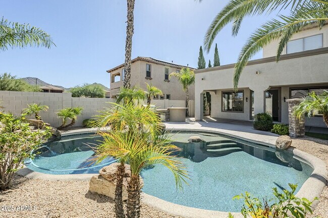 Building Photo - 2910 W Donatello Dr