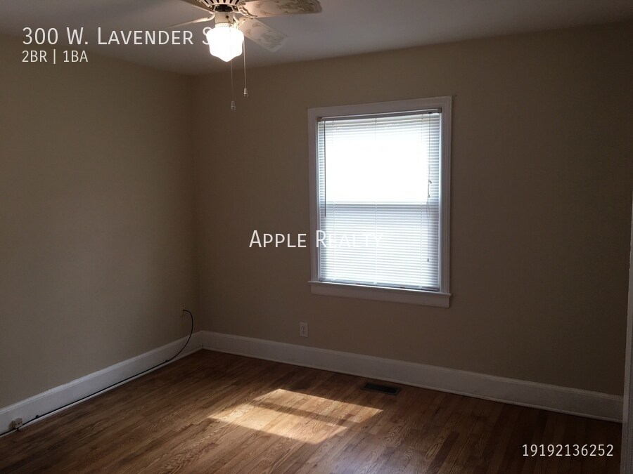 Building Photo - 300 W Lavender Ave