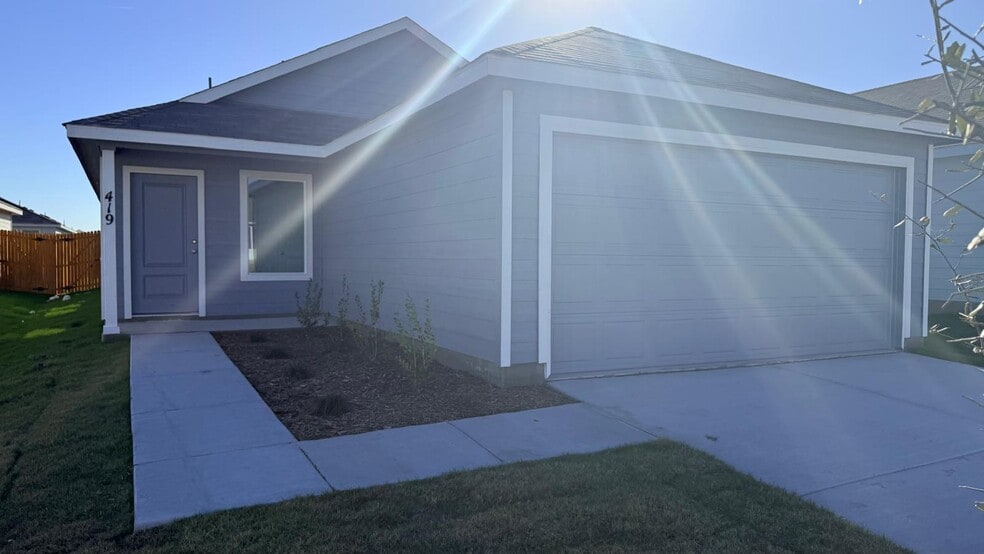 Building Photo - 419 Shearwater Ave