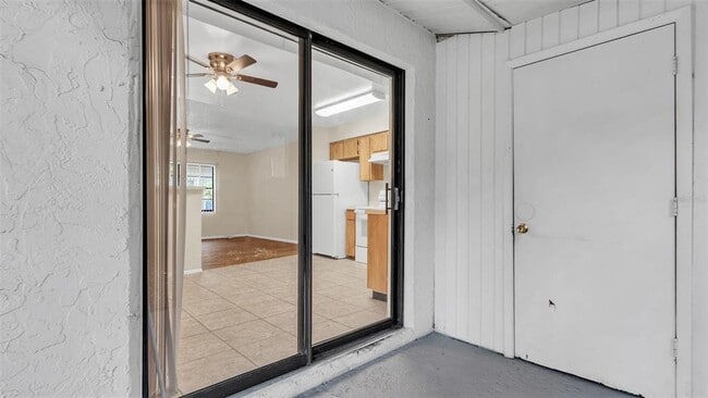 Building Photo - 619 2nd Ave NE