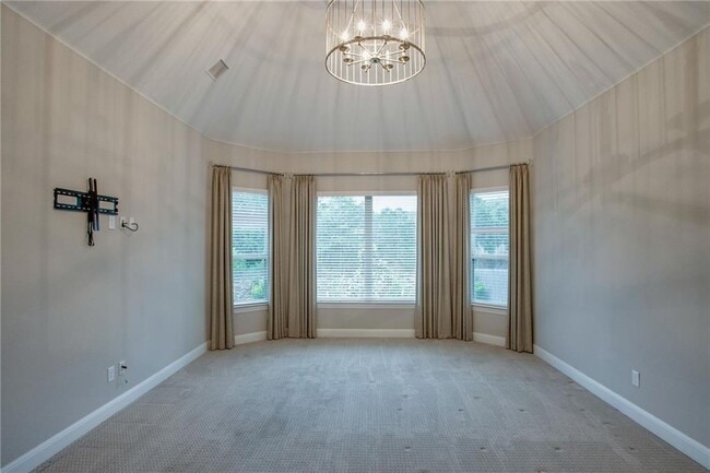 Building Photo - 820 Anahuac Dr