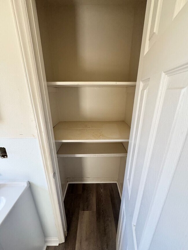 Building Photo - 3/1 in Shelby, NC